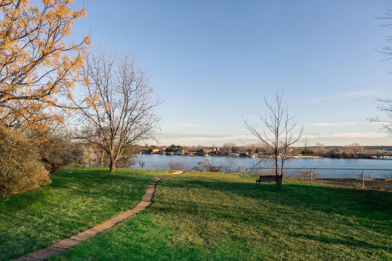 Blue Heron Bed And Breakfast On Lake Granbury Buitenkant foto